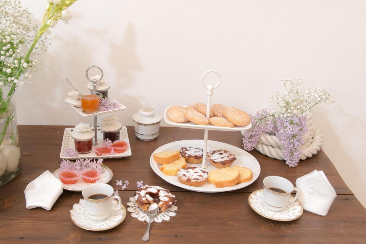 B&B Nonna Laura Трани Екстериор снимка